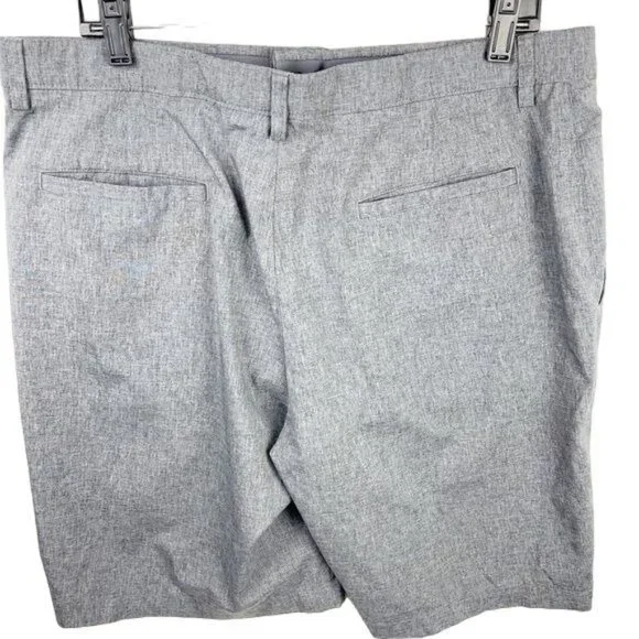 PGA Tour Mens Flat Front Stretch Active Waistband Golf Shorts Gray Size 36 - Picture 2 of 8